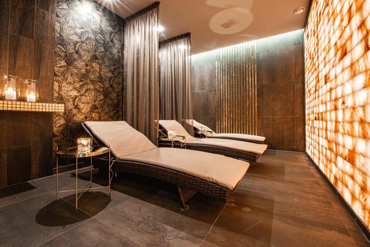 Hotel Nadmorski เวบา ภายนอก รูปภาพ