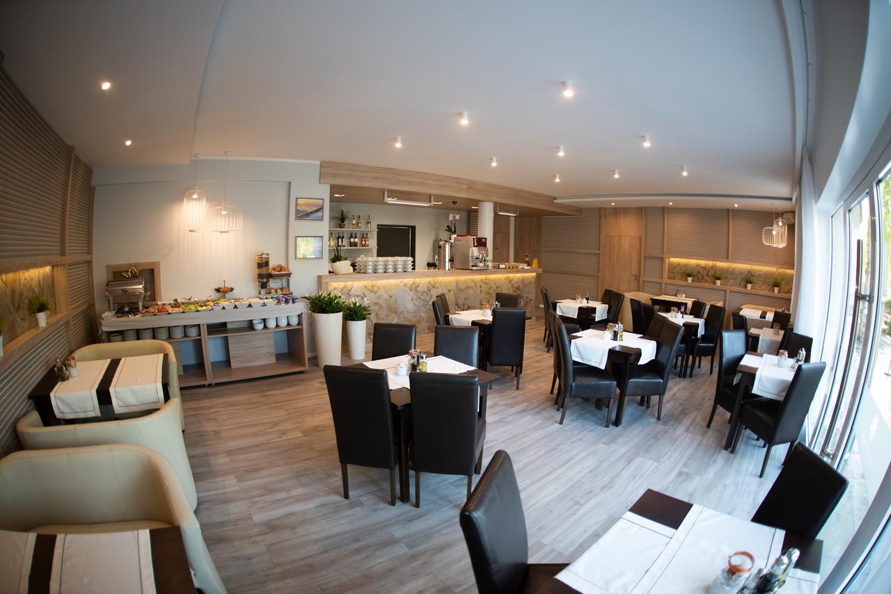 Hotel Nadmorski เวบา ภายนอก รูปภาพ